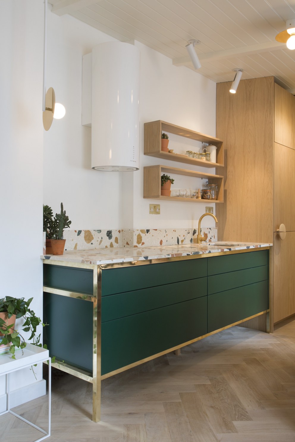 Nottiing Hill Micro Apartment | Kitchen 1 | Interior Designers
